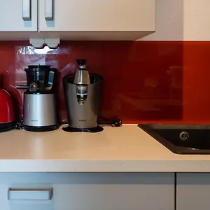 https://chambre-dhote-sainte-emilie.hotels-rhonealpes.com